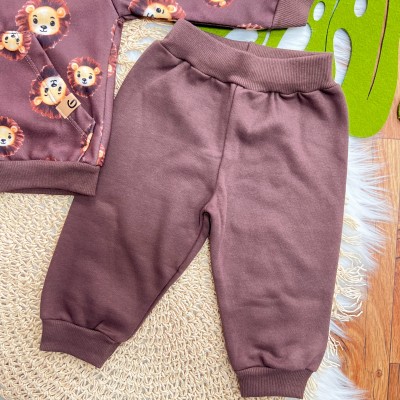 Conj. Jaqueta com Capuz Leões e Calça de Moletom - Marrom